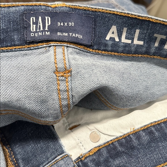 🕯️ GAP Slim Taper Jeans - Picture 3 of 4